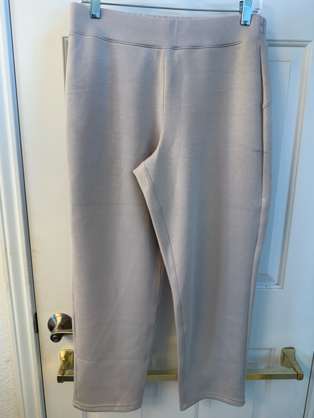 Spanx Light Grey Knit Cropped Pants